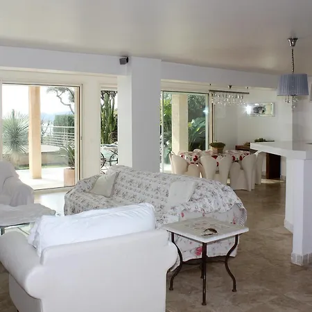 Ferienhaus ;villa Les Oursins 130s